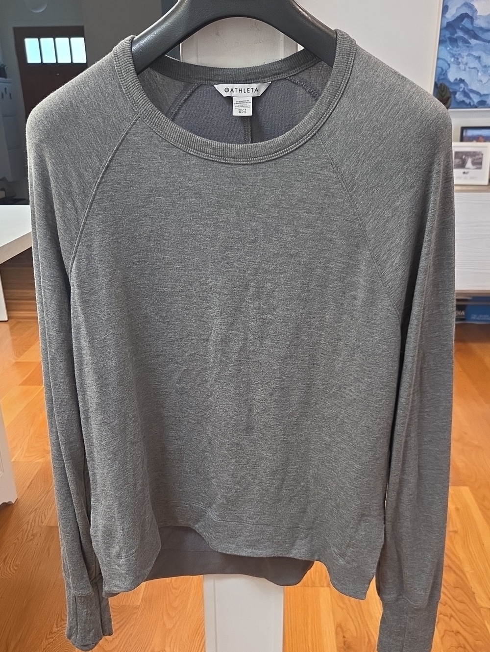 Athleta Womens Medium Tall (MT) Gray Long Sleeve Performance Crewneck Pullover